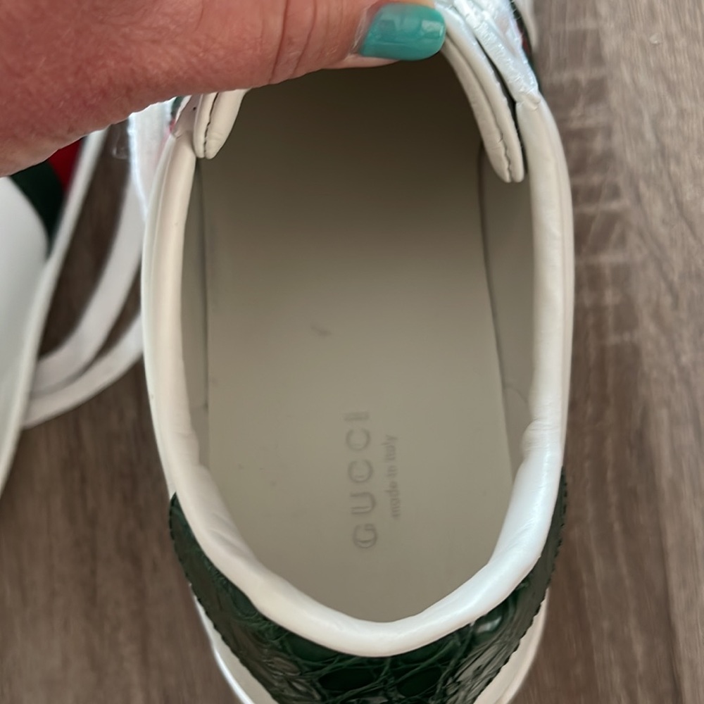 Women’s Gucci Leather Sneaker - Picture 7 of 10